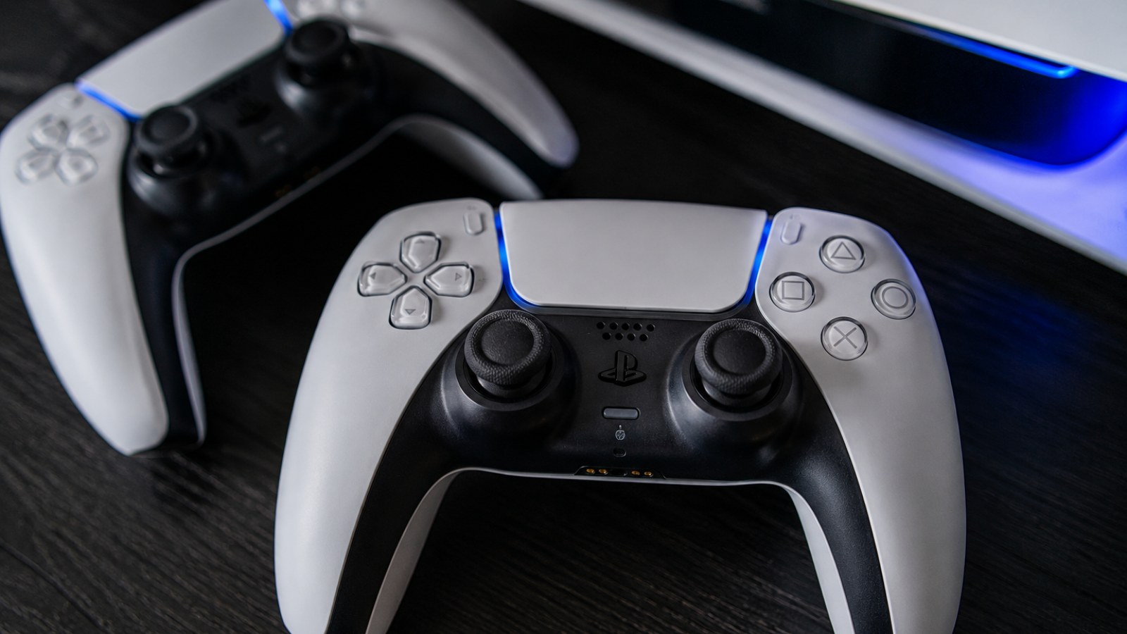 PS5 手柄自己按键或自动移动？如何判断 DualSense 是否出现故障